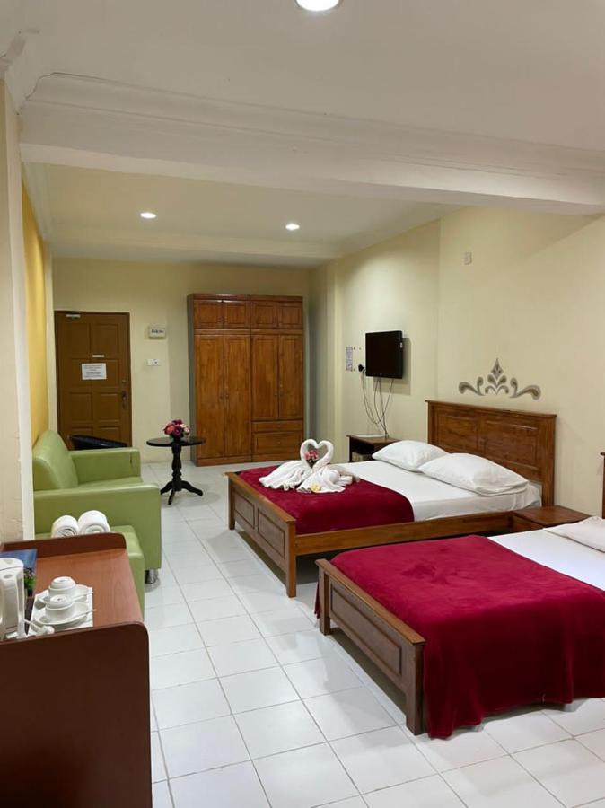 Samudera Hotel Kampung Kuala Besut Eksteriør bilde